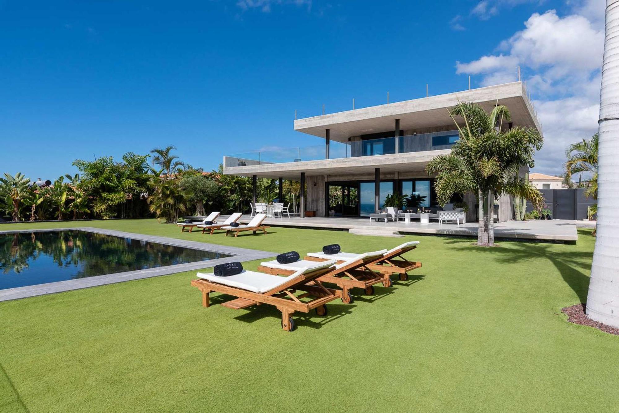 Karat Atelier De La Vega Playa Paraiso (Tenerife)